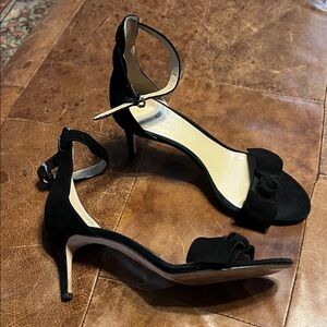 Ann Taylor black suede bow heel sandals